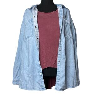 American Eagle Hi-Low Top w/ Button Jean Jackets Women’s Large - See Description